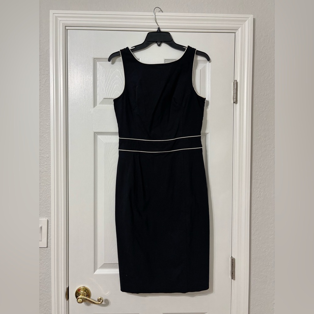Express Stretch Dress - Picture 3 of 6